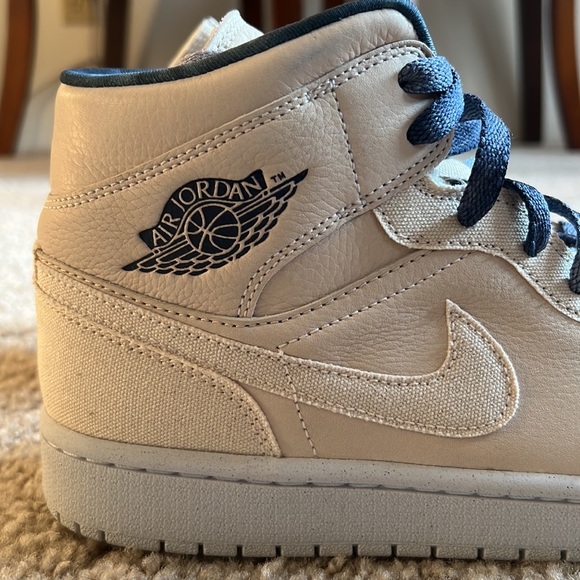 Jordan 1 Mid SE Sanddrift - Picture 6 of 8